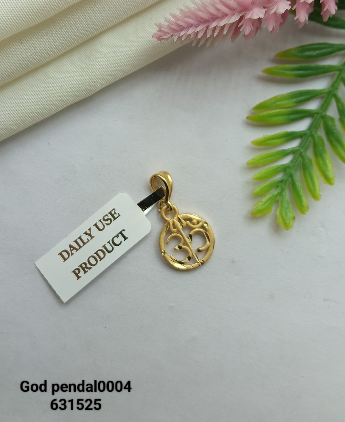 Ganesha Daily-Wear Gold Pendant