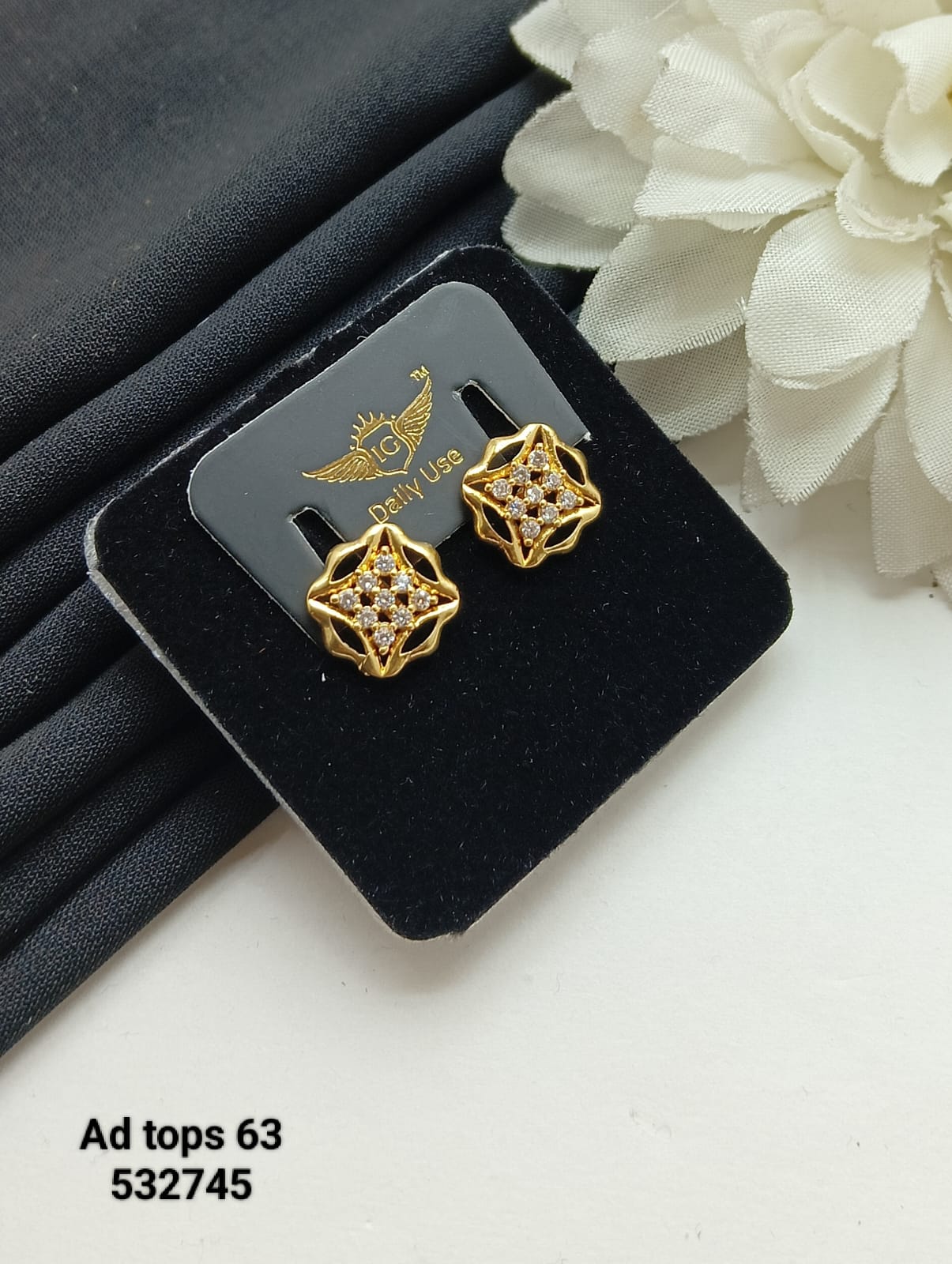 Petal AD Stud Earrings