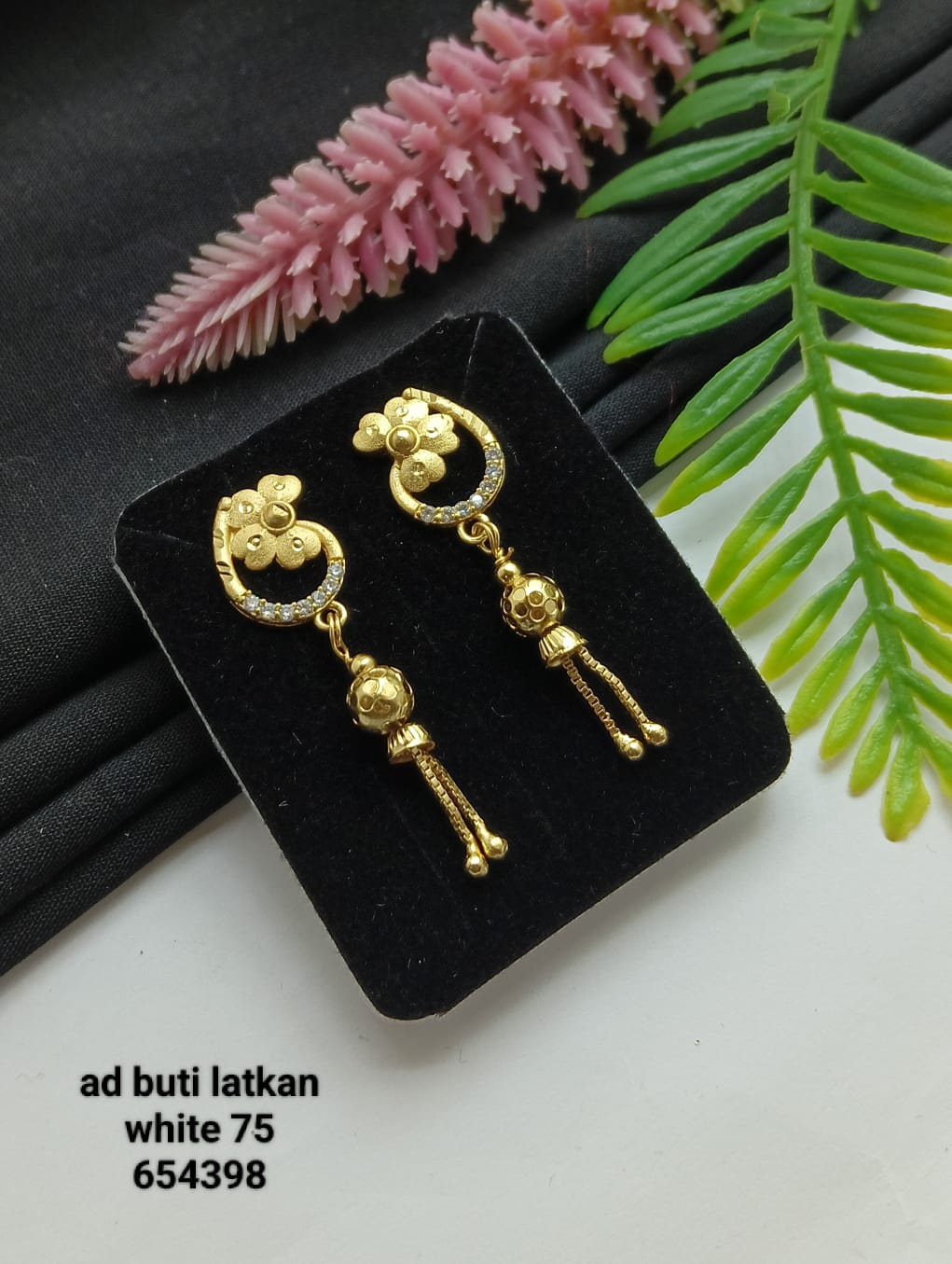 Dazzle AD Buti Latkan Earrings