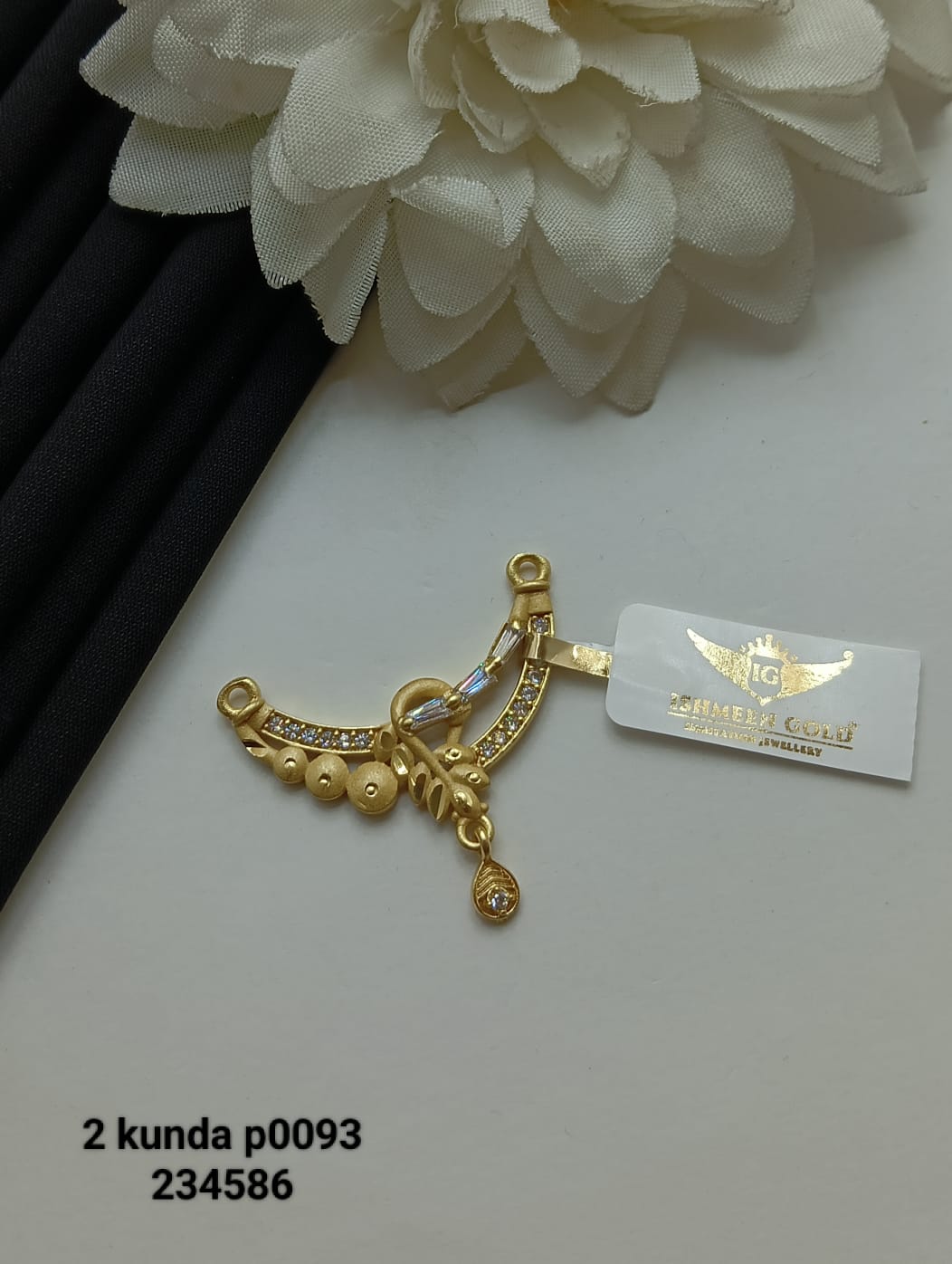 Sparkle AD Buti Latkan Earrings